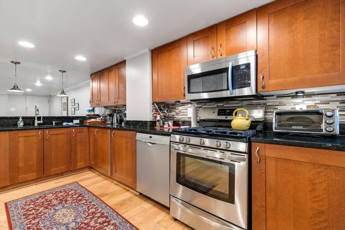 Entire 1-Br Apt In Noma Eckington Washington Extérieur photo