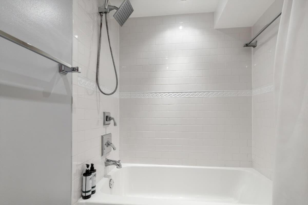 Entire 1-Br Apt In Noma Eckington Washington Extérieur photo